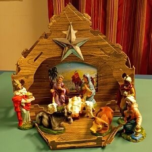 Handcrafted Heavy Paper Vintage Nativity Scene Star - Multicolor READ No Roof